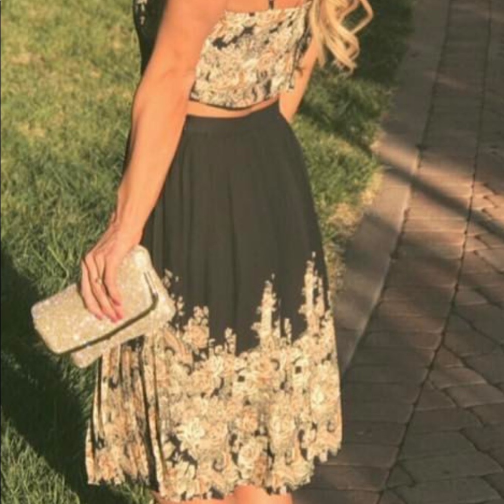 Gorgeous two piece set from June & Hudson